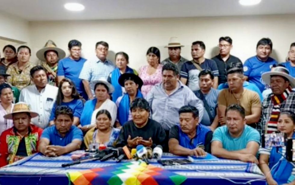 Evo anuncia que cumplirá conminatoria del TSE y convocará a Congreso del MAS