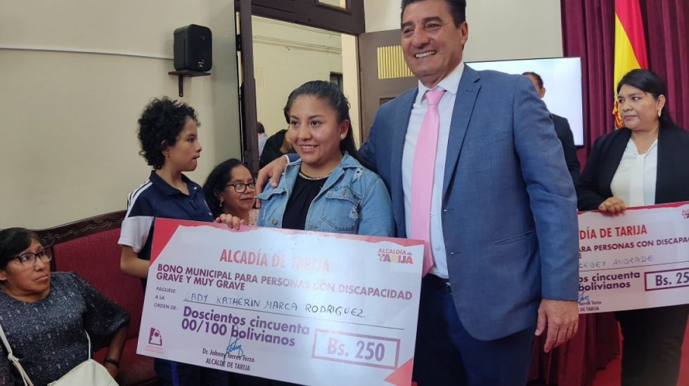 Alcaldía inició el pago del bono para personas con discapacidad 