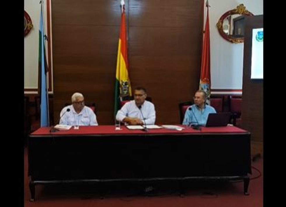 Gobernador Montes firma decreto declarando a Setar como "empresa Intergubernamental"