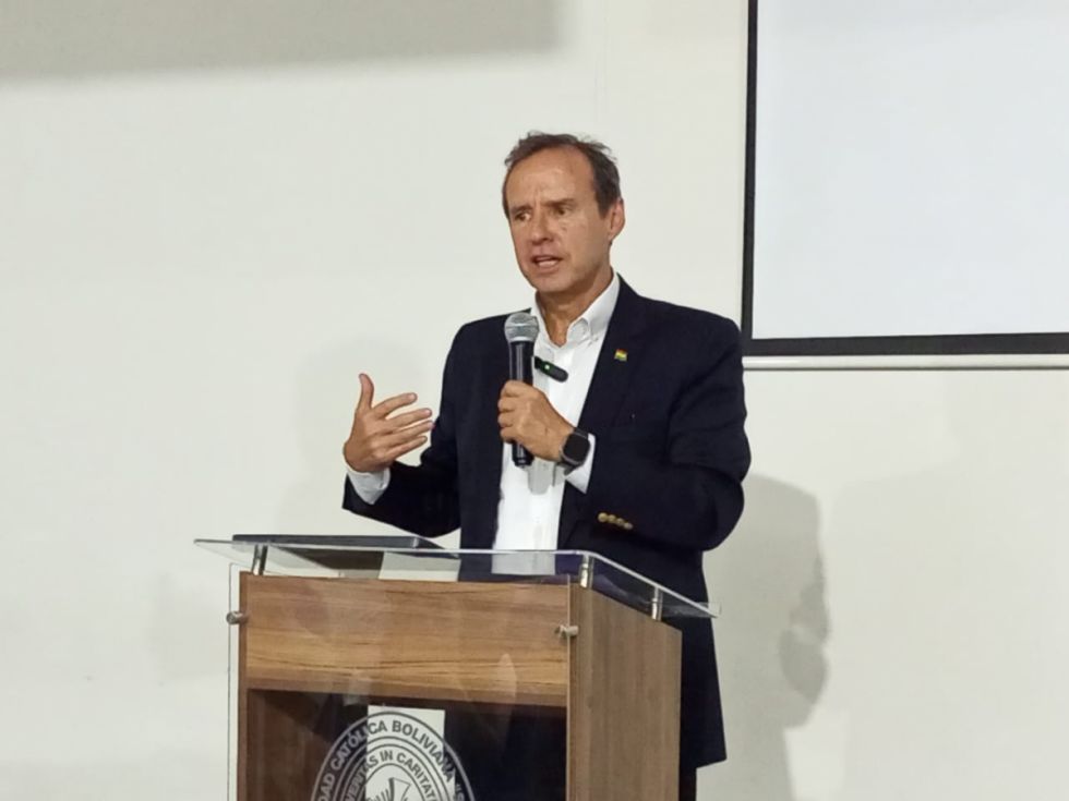 Tuto sobre Montes: No lo veo desde el 2014, no sé cómo le está yendo