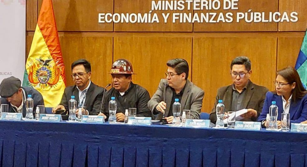 Empresarios piden congelar el salario, la COD espera la contrapropuesta del Gobierno 