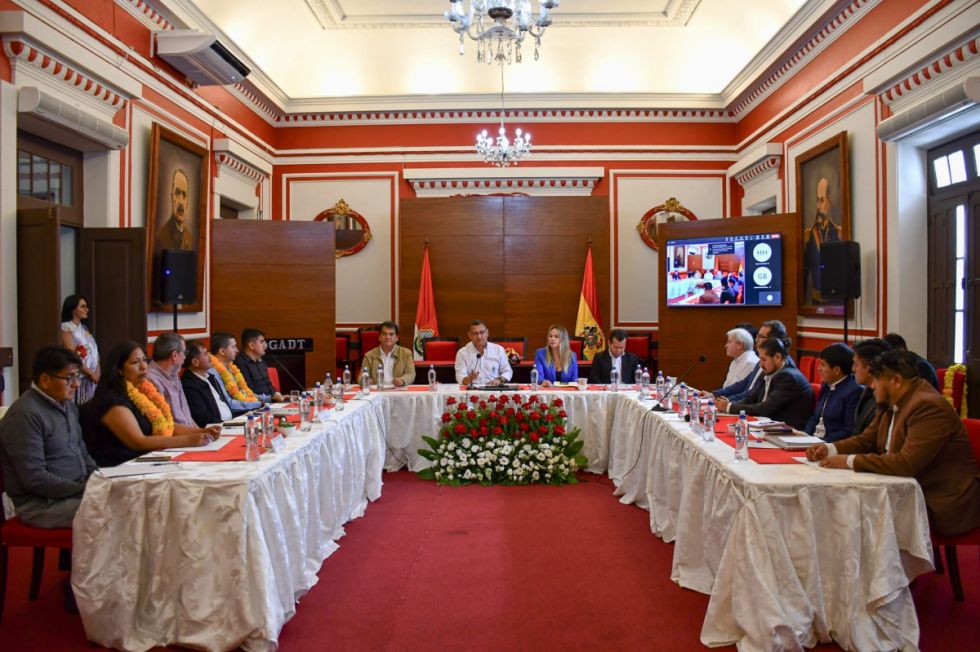 Gobernaciones se unen para exigir Pacto Fiscal al Gobierno