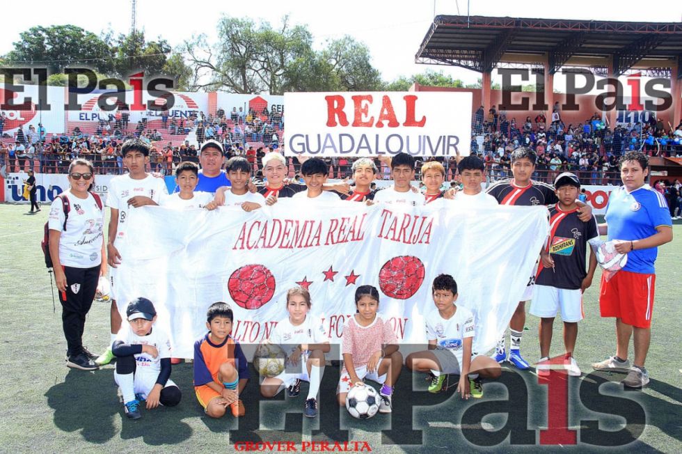 Academia Real Tarija.