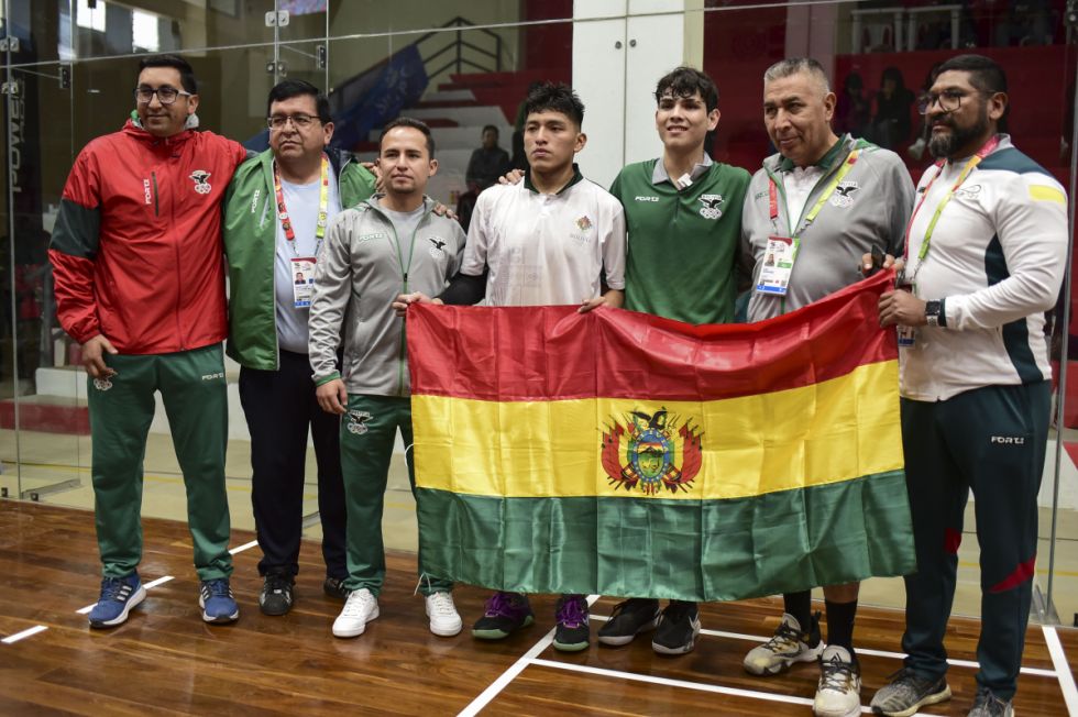 Con dominio boliviano, Méndez y Flores ganan el oro en ráquetbol 