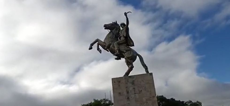 Con ofrendas florales, autoridades conmemoran el 207 aniversario de la Batalla de La Tablada