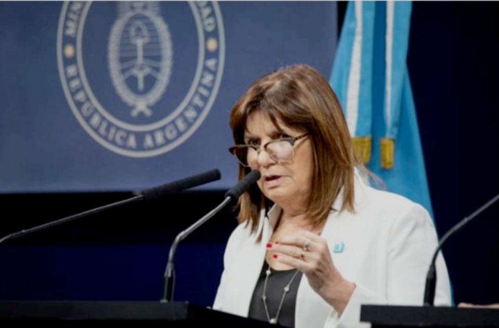 Cancillería boliviana rechaza declaraciones de ministra argentina sobre nexo con Irán y exige respeto