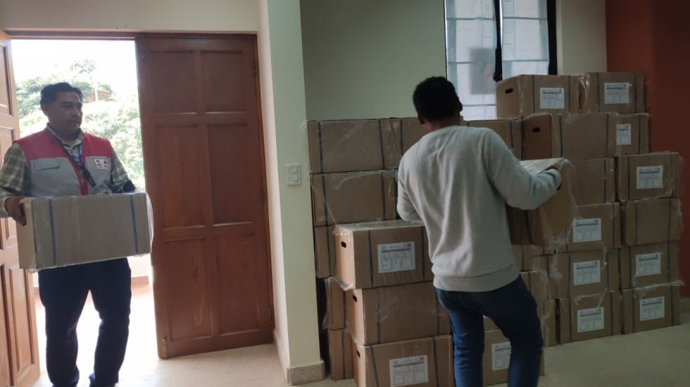 La Paz envía 100% de cajas censales al INE