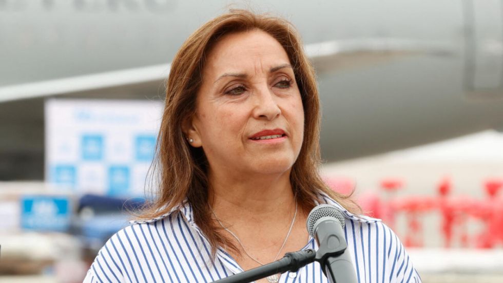 Boluarte insiste en dejar atrás caso de relojes de lujo