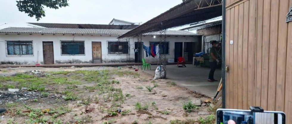 Macabro asesinato: Hallan el cuerpo de dos mujeres en la casa de un hombre en Santa Cruz