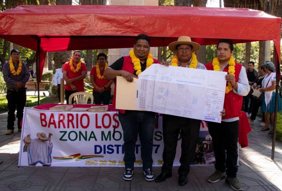 Vecinos del barrio Los Montoneros ya tienen planimetrías