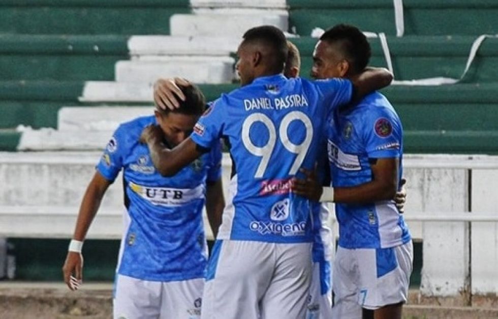 Los premios por los que San Antonio y Universitario compiten en la final