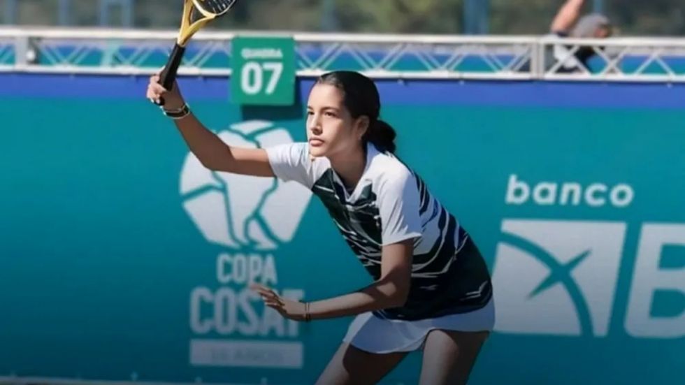 Tenis: Carolina Vaca, la tarijeña que está disputando el Sudamericano Sub-14