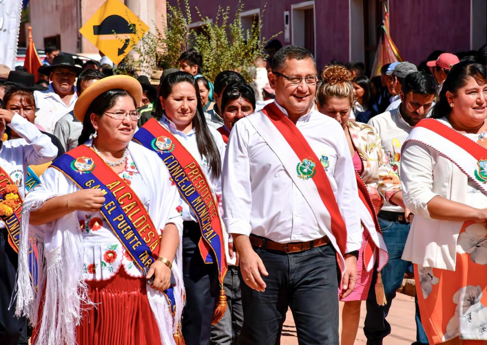 La Gobernación y la Alcaldía de El Puente firmaron acuerdos para el desarrollo local
