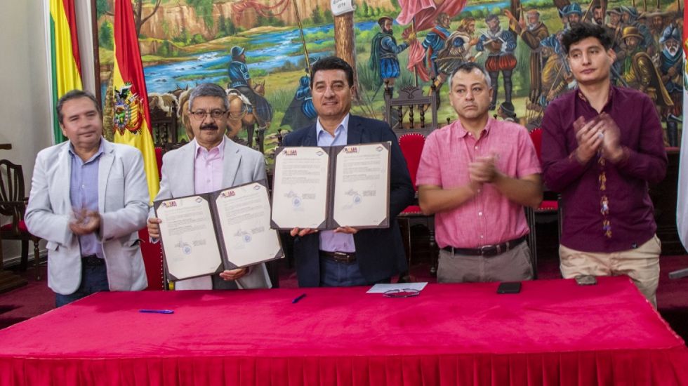 Acuerdo: Estudiantes de CATEC harán prácticas en la Alcaldía 