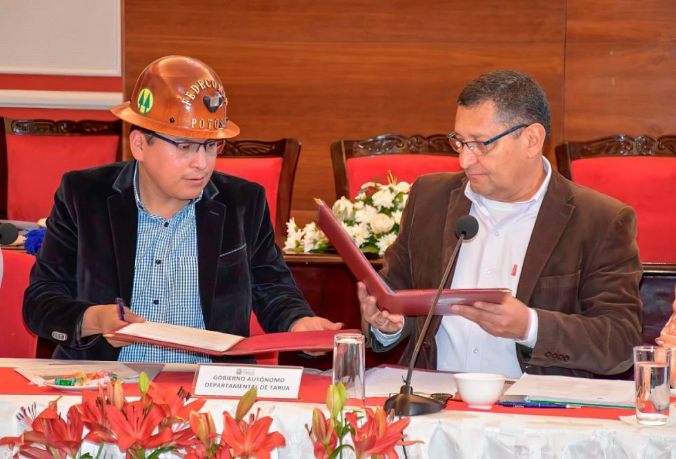 Gobernadores de Tarija y Potosí proyectan un puente en el río San Juan del Oro