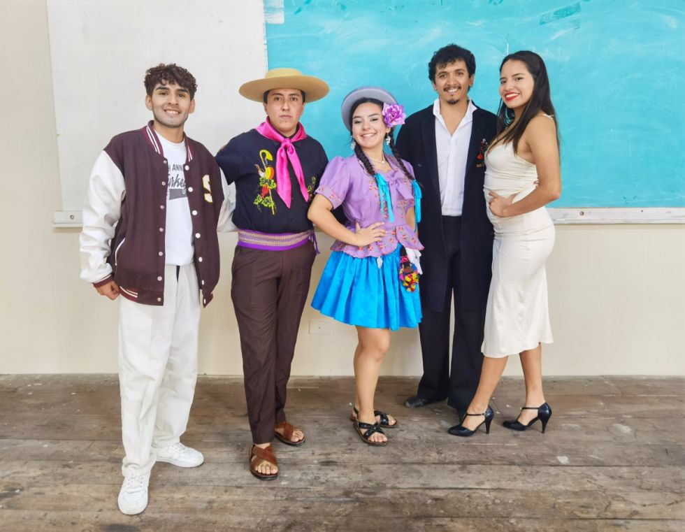 Mauricio Gudiño, César Loayza, Mariana León, Carlos Salinas y María Fernanda Dipp.