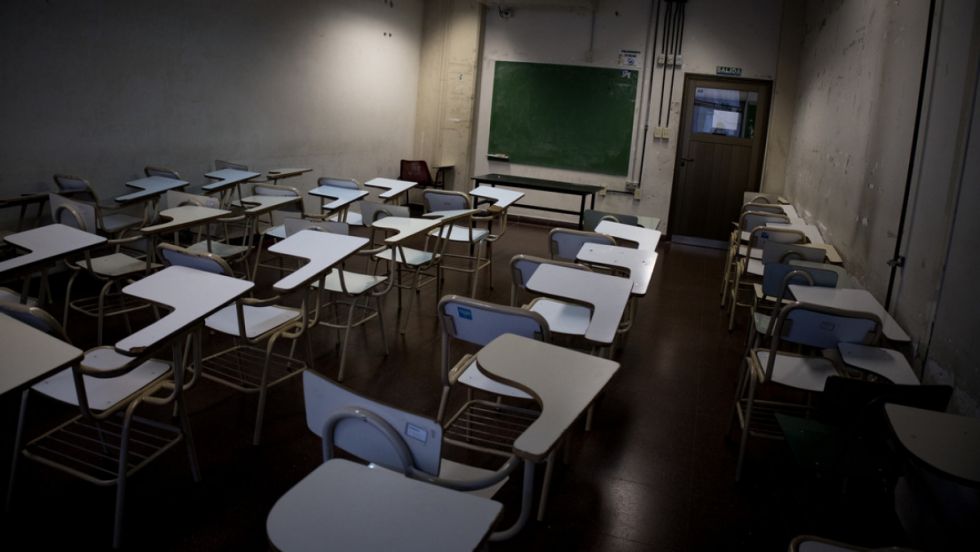 Gremios docentes de Argentina convocan a un paro