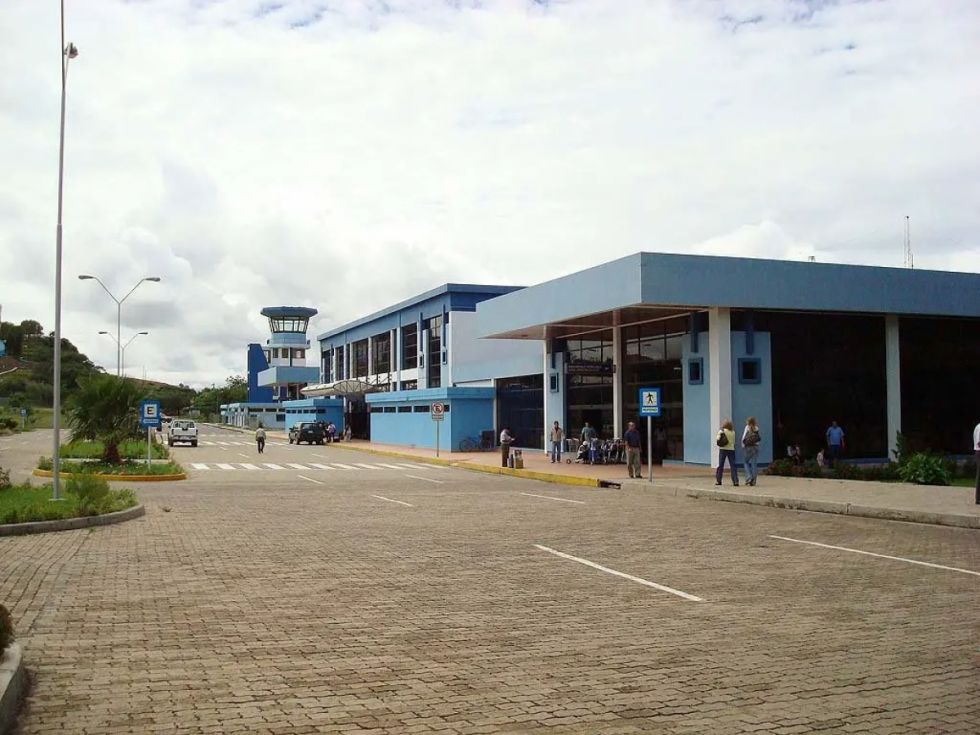 Evistas piden auditar recursos destinados para el Aeropuerto
