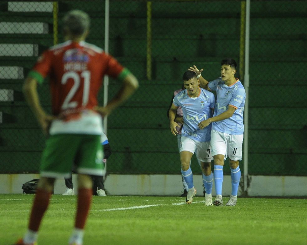  Real Tomayapo prolonga su crisis con derrota ante Blooming 