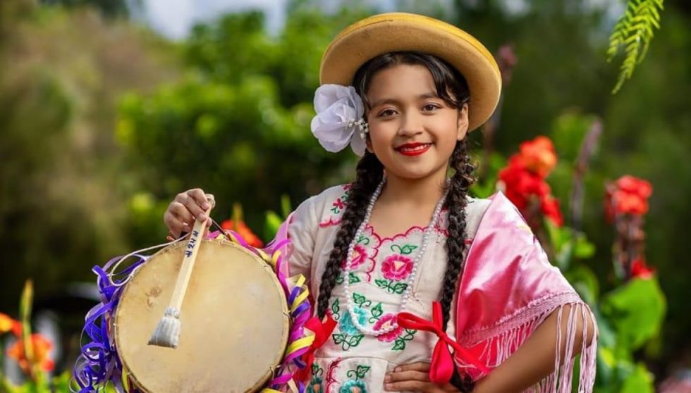 Kristen Burgos, la joven talento de Tarija que busca ayudar a niños en situación de calle