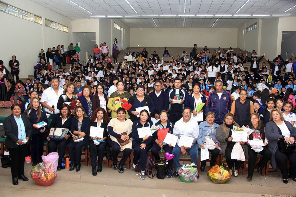 Festejos en el Colegio Belgrano, turno vespertino.
