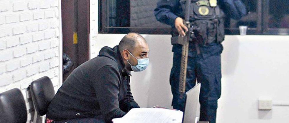 Nallar agredió al director de Chonchocoro y así dio inicio a violento motín, según informe policial