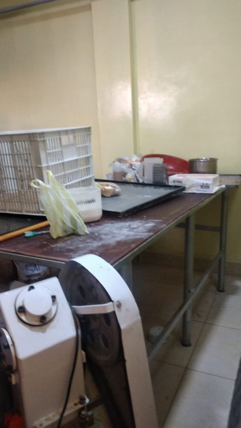 Hallan heces de roedores en una panadería en Tarija
