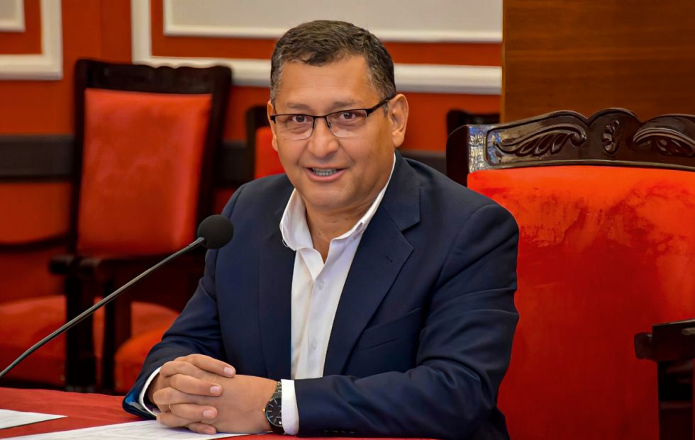 Montes asegura continuidad de los programas sociales en Tarija