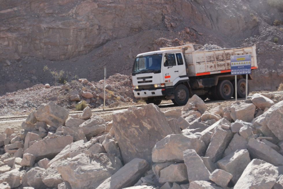 Gobernación controlará los volúmenes de extracción de piedra caliza