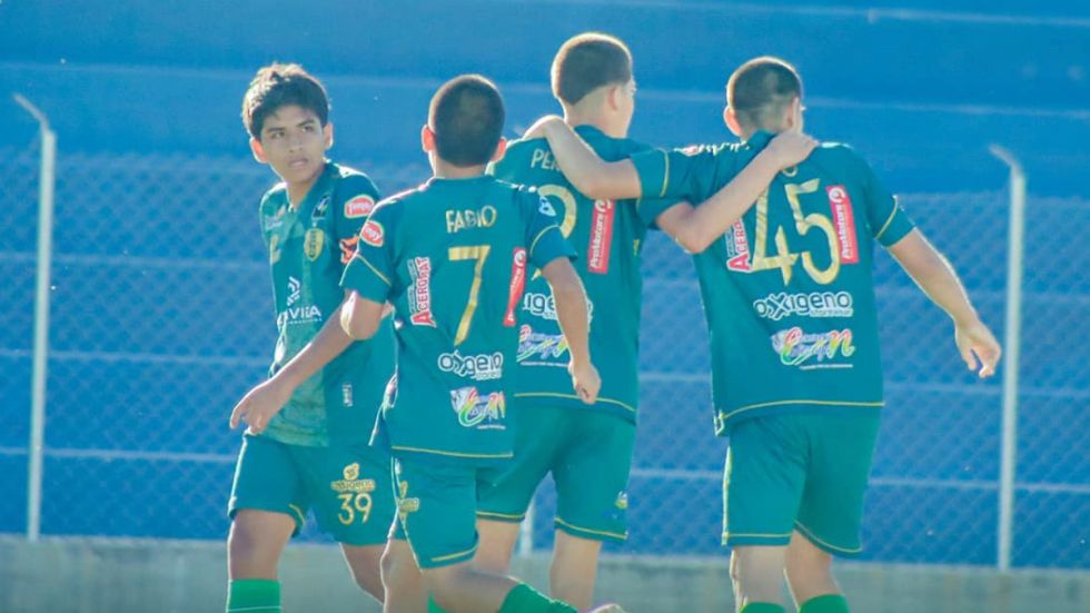 Tomayapo se instala entre los cuatro mejores clubes sub-17 del país