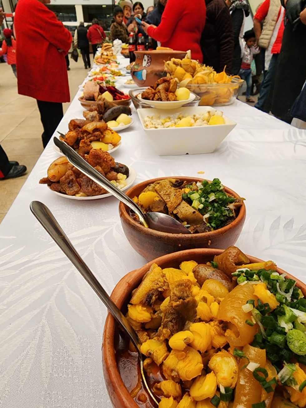 Presentación de la comida típica tarijeña