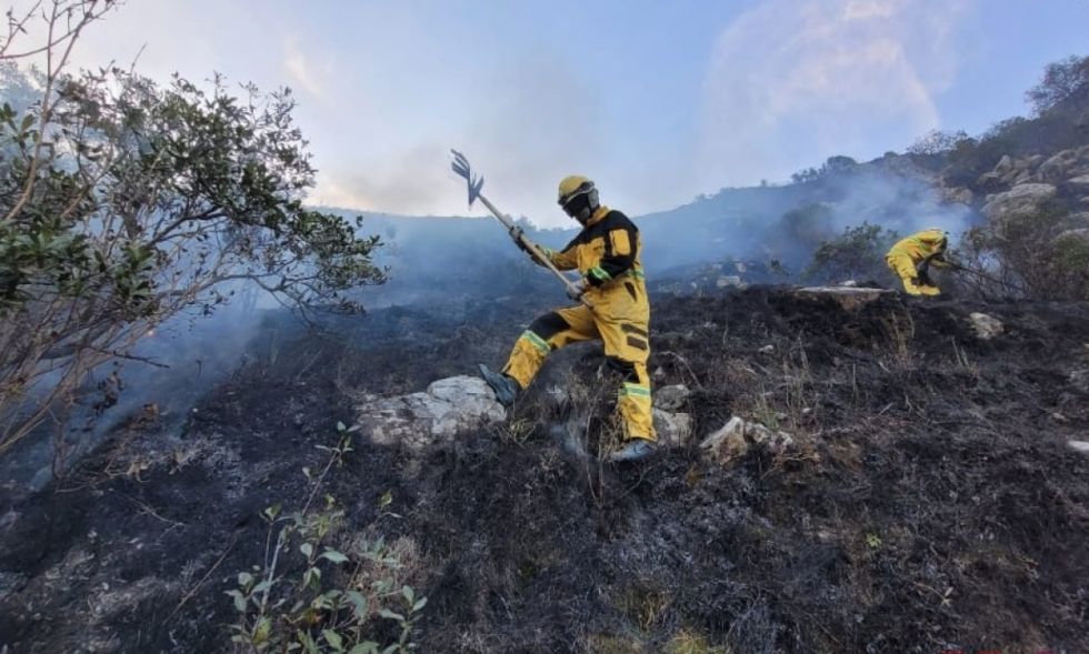 Controlan incendio que inició por un chaqueo “mal realizado” en San Pedro de Sola