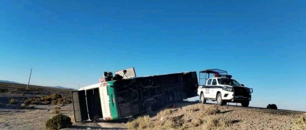 Otro accidente con víctimas fatales: Dos muertos y más de 30 heridos en la ruta a Villazón 