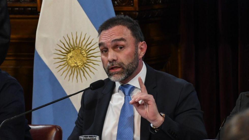 Borrachera: el escándalo de un senador de Milei
