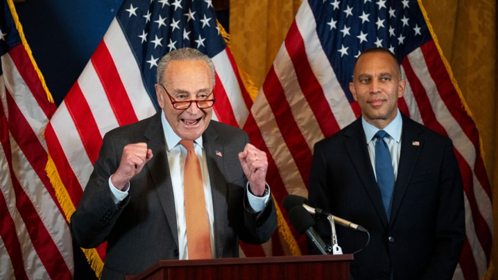 Demócratas del Congreso apoyan a Harris