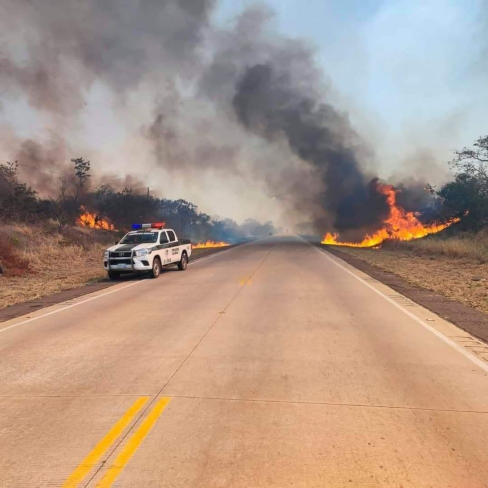 Dos helicópteros Z9 inician operaciones de sofocación de incendios en Roboré