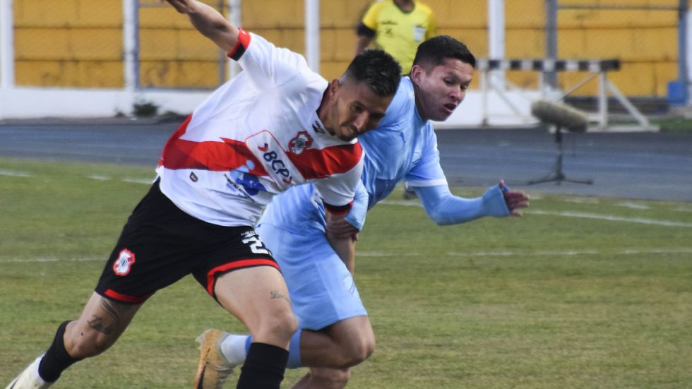 Bolívar tropieza en su visita a Nacional Potosí 