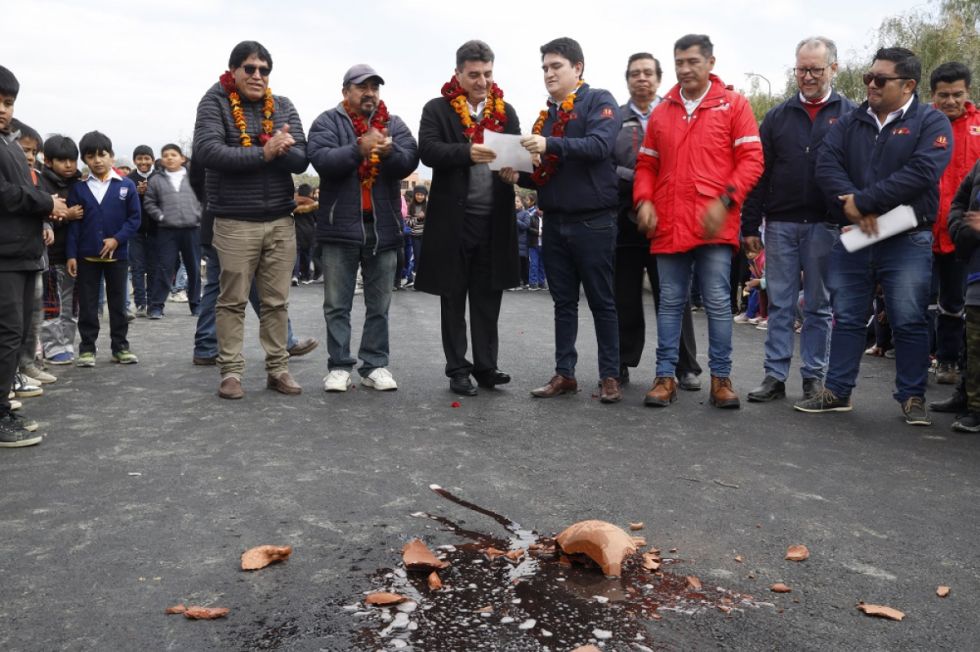 La Alcaldía concluye el asfaltado de la avenida principal del Distrito 10