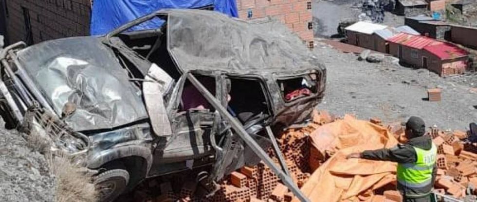 Tragedia en la carretera: Dos vehículos caen en barrancos y dejan cinco muertos y 18 heridos en el inicio de agosto