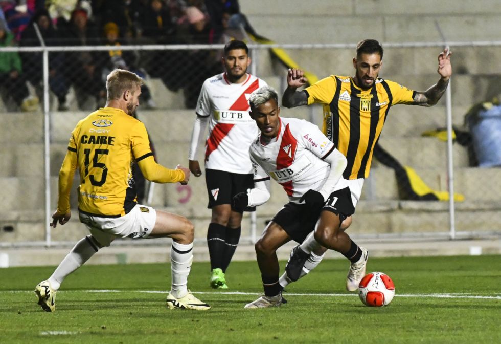 Always Ready y The Strongest firman un empate 
