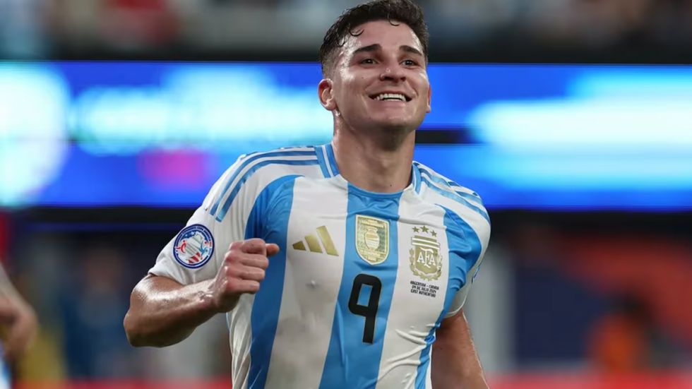 El Manchester City cerró la máxima venta de su historia