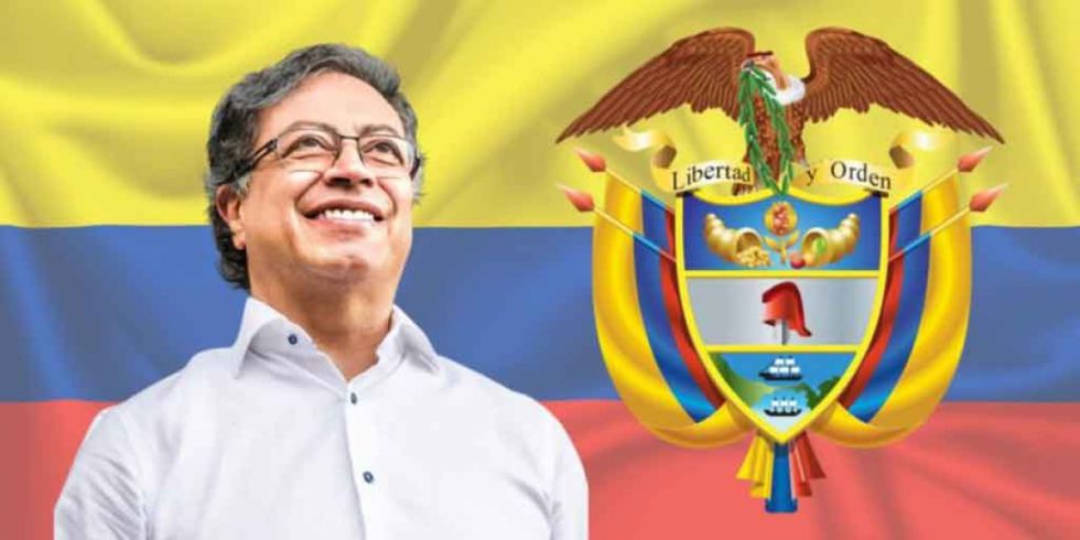 Petro propuso modificar el escudo nacional