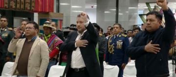 Presidente Arce posesiona a tres nuevos ministros en su gabinete