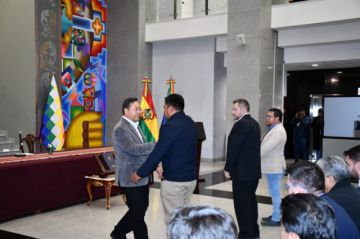 Arce insta a nuevos ministros a mostrar mayor transparencia y lucha férrea contra la corrupción