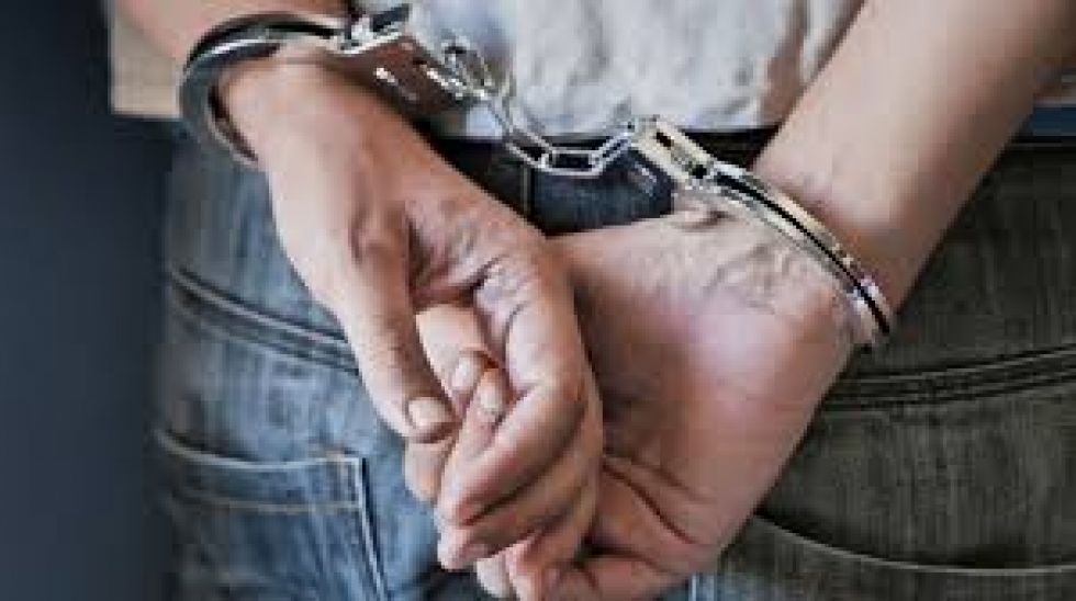 Encarcelan a pastor por abuso de una niña
