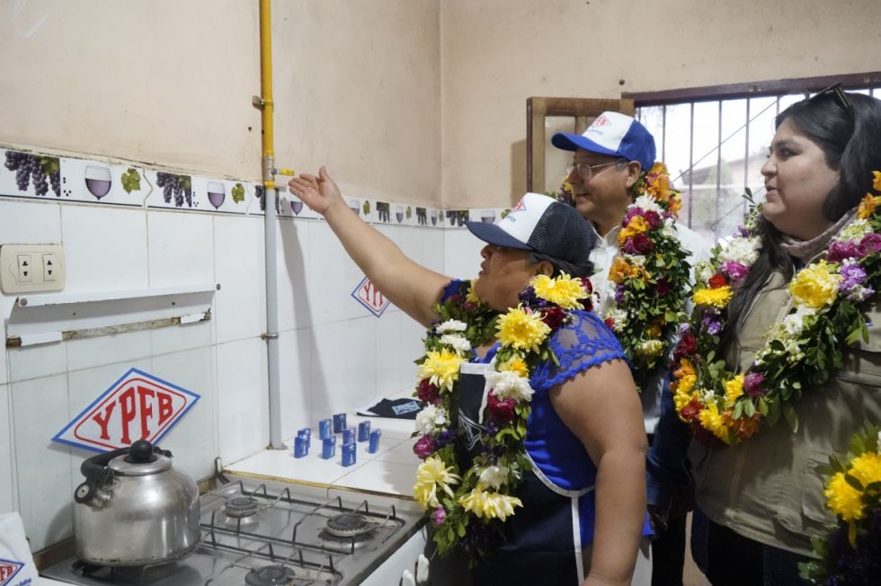 Arce inaugura instalaciones de gas domiciliario en Yacuiba y beneficia a 4.625 nuevos usuarios