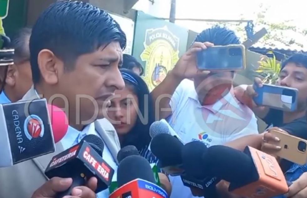 Liberan a Rolando Cuéllar tras una noche en celdas policiales