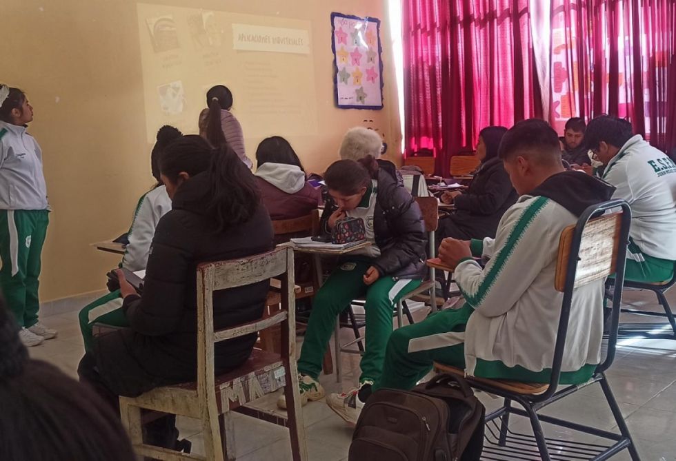 Por el aumento de resfríos, mantienen el horario de invierno en Tarija 