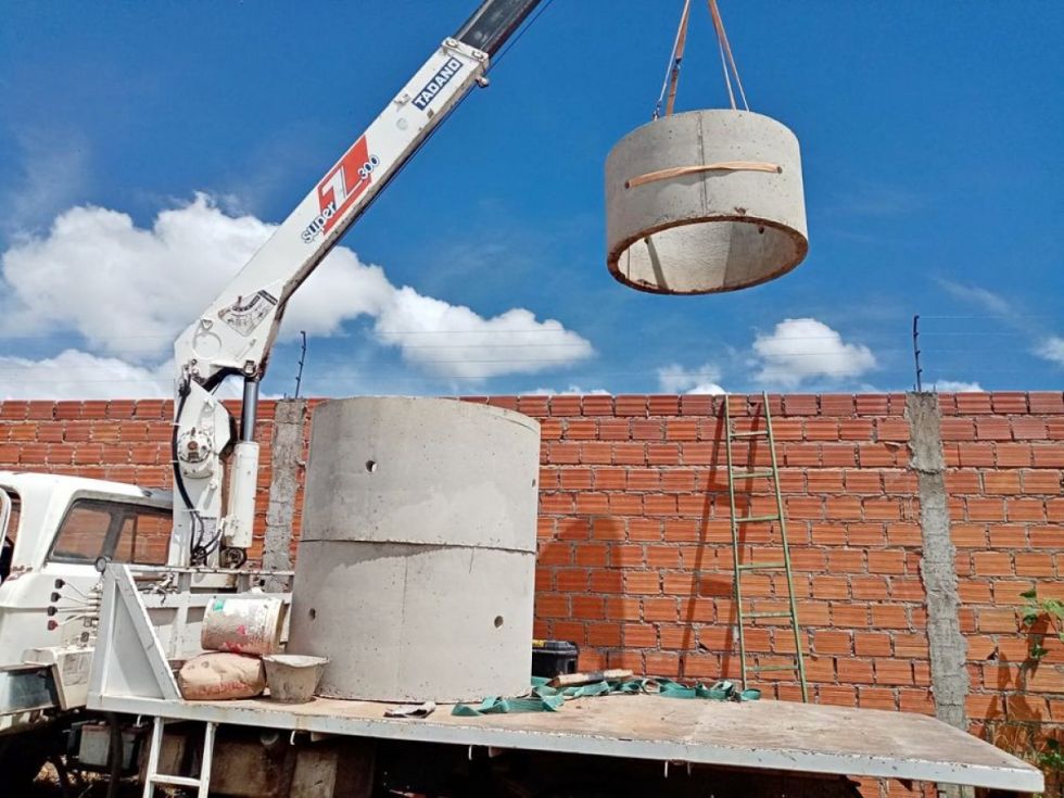 Escasez de dólares amenaza al sector de la construcción 