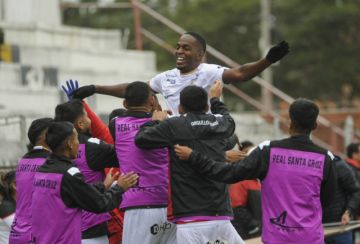 Sorpresivo triunfo de Real Santa Cruz sobre Always Ready 